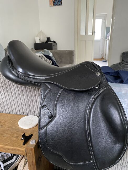 16.5inch jump saddle, Collegiate, Jessica, Siodła skokowe, Ashton-under-lyne