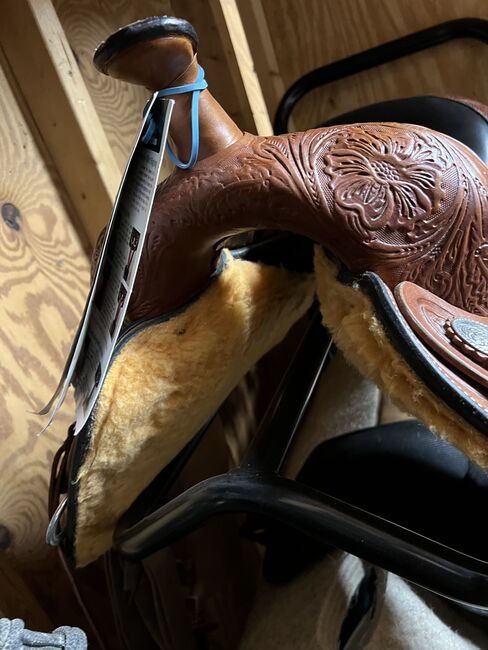 16 inch High Horse western saddle, High horse , Kristen  Wallace , Western Saddle, Concord, Image 4