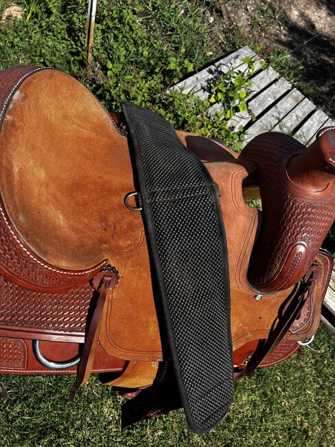 16” western saddle, Sarah Benson, Saddles, Gloucester