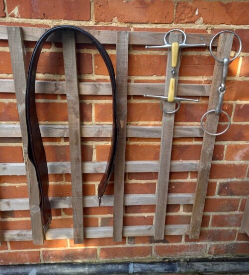 17 and 1/2" Stubben+ leather girth in vgc, Stubben+, Lian, All Purpose Saddle, Wash Common, Image 2