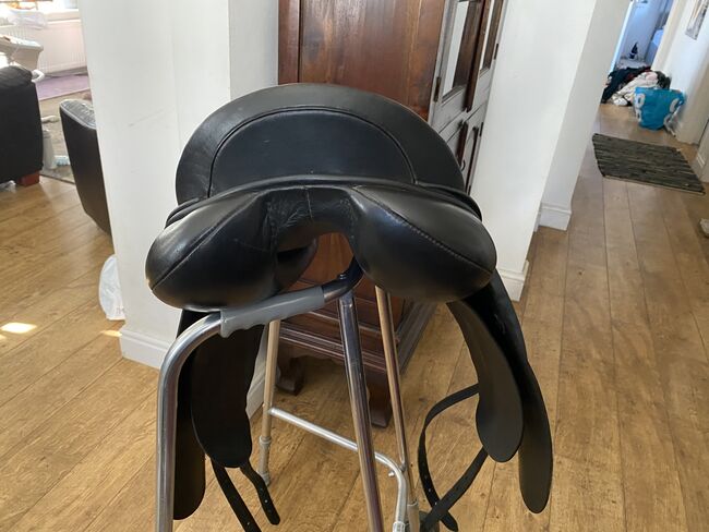 17.5” Albion Ledgend Medium Wide Dressage Saddle Dark Havana Almost Black, Albion  K2 Ledgend , Katherine Peachey, Dressursattel, Cambridgeshire , Abbildung 6