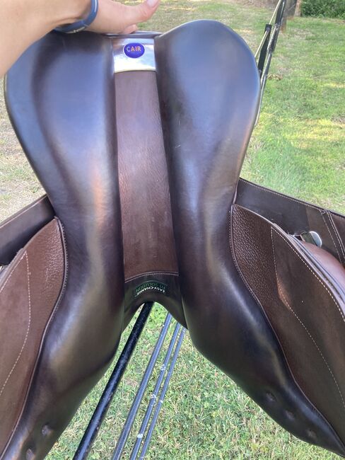 17.5” Bates DS Elevation Saddle Brown Luxe Leather, Bates Elevation Deep Seat Jump Saddle, Annette , Jumping Saddle, Newark Nottinghamshire , Image 5