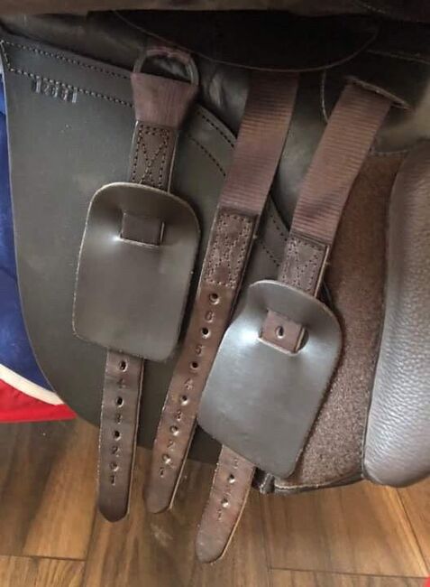 17.5 brown kent and masters MGP excellent condition only for sale as doesn't fit new horse, Kent and Masters MGP, Amy, All Purpose Saddle, Sittingbourne , Image 3