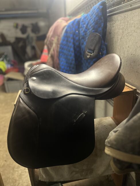 17.5” Farrington vsd saddle, Farrington Burford , Rose, All Purpose Saddle, Alwoodley Park