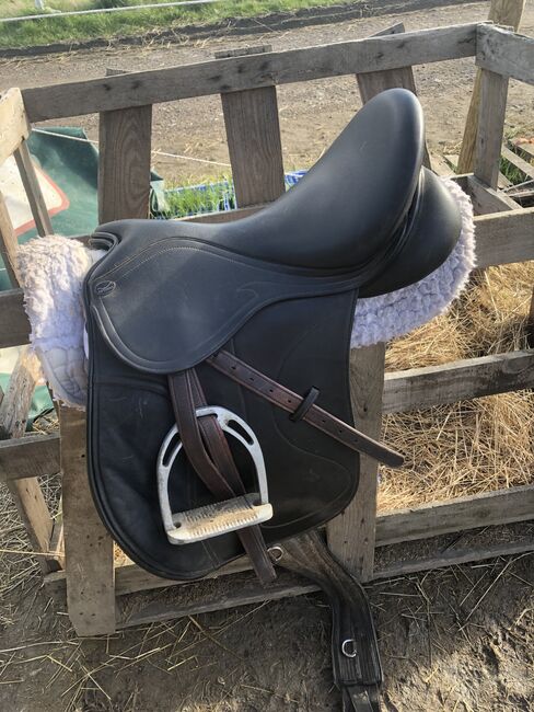 17.5 inch gp saddle, Optimus, Olivia roebuck , Vielseitigkeitssattel (VS), Barnsley , Abbildung 3