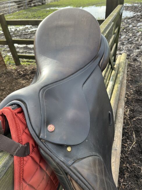 17.5” Kent and masters saddle havana, Kent & Masters MGP, Jess, All Purpose Saddle, Beaumont-cum-moze, Image 2