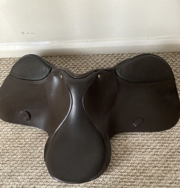 17” Berney Bros Low Profile GP Saddle Wide, Berney Bros Low Profile GO, Amanda Elliott, All Purpose Saddle, East Grinstead, Image 7