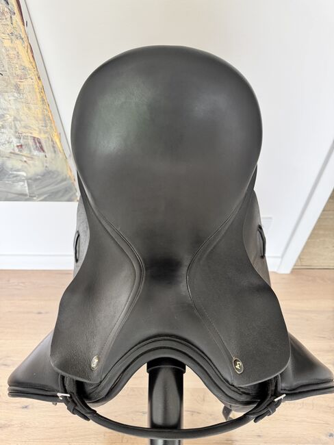 17 Zoll Jaguar/ Harry Dabbs AJ Gold Sport WB Sattel, Jaguar / Harry Dabbs  AJ Gold Sport WB, Anne-sofie Hohl, Dressage Saddle, Buxtehude, Image 4
