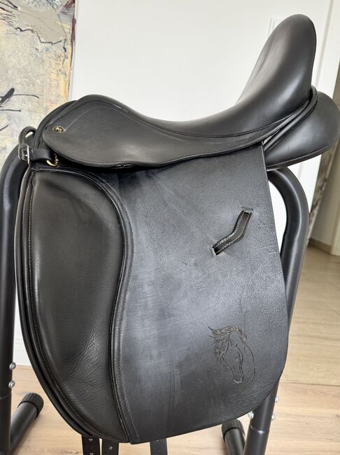 17 Zoll Jaguar/ Harry Dabbs AJ Gold Sport WB Sattel, Jaguar / Harry Dabbs  AJ Gold Sport WB, Anne-sofie Hohl, Dressage Saddle, Buxtehude