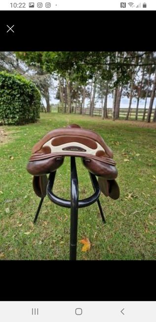 17 inch xperience saddle, Prestige  Xperience, Emma Dawkins, Jumping Saddle, Loxley, Image 6