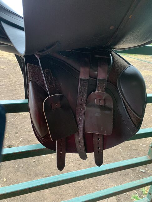 17”Kent and Masters adjustable jumping/GP saddle, Kent and Masters, Maxine Kinnaird , All Purpose Saddle, Haddington , Image 4