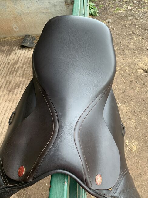 17”Kent and Masters adjustable jumping/GP saddle, Kent and Masters, Maxine Kinnaird , All Purpose Saddle, Haddington , Image 3