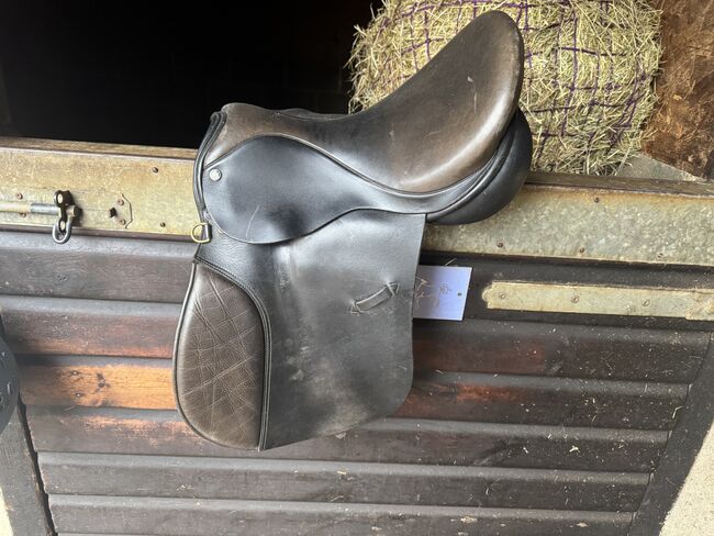 17 Morris & Nolan VSD Saddle, Morris & Nolan  VSD, Kellie Eva Jones, All Purpose Saddle, Reading, Image 3