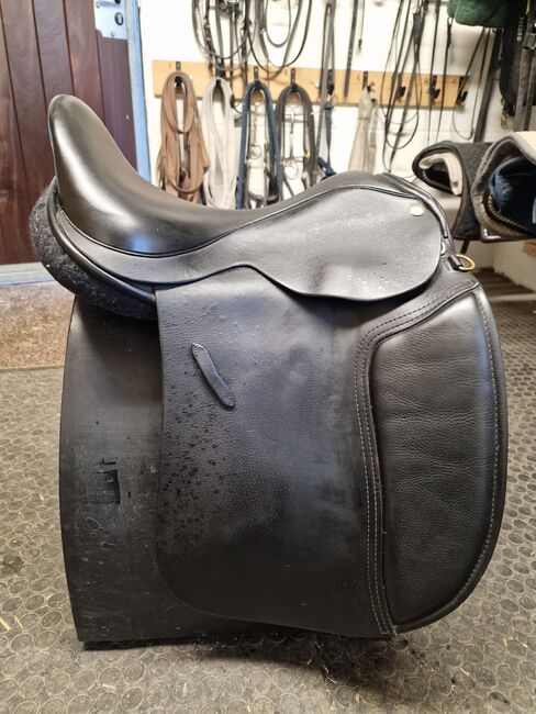 17" Semi-flex Dressage Saddle, Barry Swain Semi-flex, Nicola, Dressursattel, Compton Beauchamp, Abbildung 5