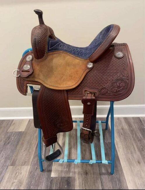 17" Westernsattel zu verkaufen – Auffällig & bequem, James, Western Saddle, Hamburg Hoheluft-Ost