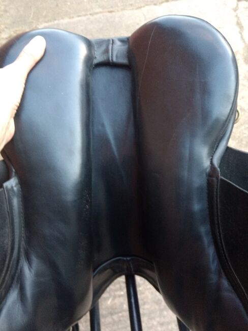 17" wide fit Manor Saddlery GP black, Manor Saddlery General purpose, Jean Costello, All Purpose Saddle, RUGBY, Image 2