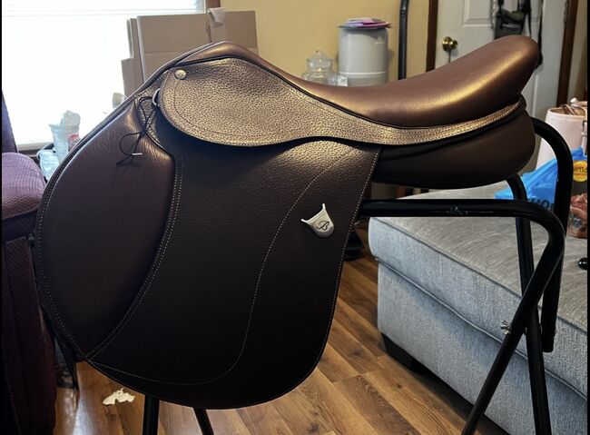 18” Bates Jump Saddle. BRAND NEW!, Bates, Aprille, Jumping Saddle, Petersburg