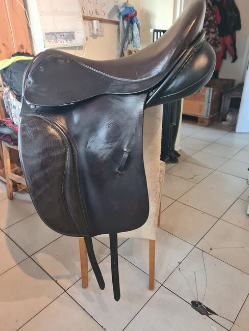 18" Black Country Eden Dressage Saddle, Black Country Eden, Heidi Davis, Dressursattel, Reading