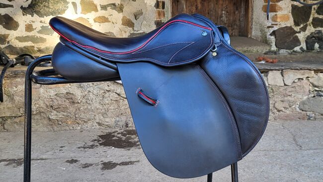 18" Ideal Impala Jump Saddle, Ideal Impala 1450, Louise Watt, Jumping Saddle, Musselburgh, Image 4