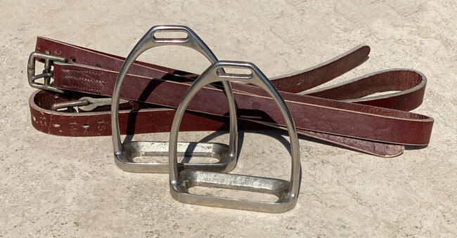 2 Bar Stirrups, Siobhan Doyle, Sonstiges, Montecatini val di Cecina