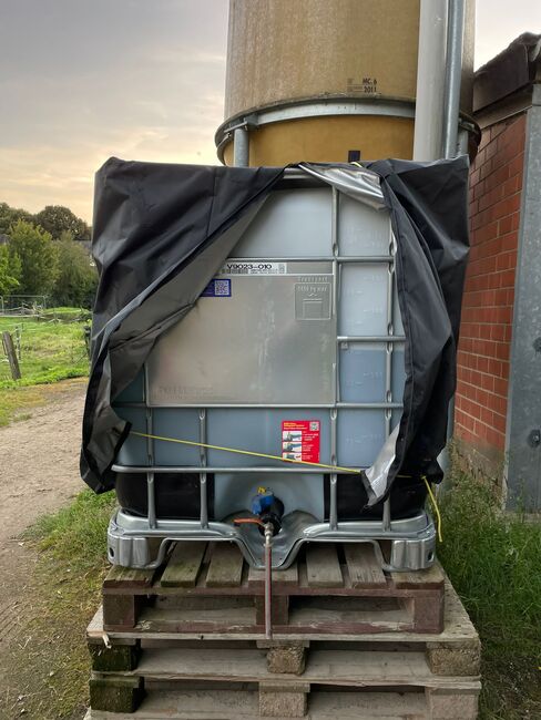 2 IBC Wassertanks, Melanie Berkel , Buckets, Feeders & Waterers, Neuss Grefrath 