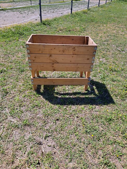 2 Stabile Heuraufen je 10€, Eigenbau HOLZ, Wellendorf Marina, Horse Stables, Grünstadt , Image 2
