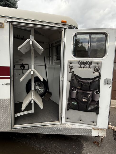 2003 Charmac extra tall aluminum 3 horse slant, Charmac, Sam , Horse Trailers, Vancouver, Image 4
