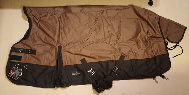 600D Riders King Regendecke Highneck 135 145 155 165 braun beige Polar Fleece 3000mm, Riders Ring 600D Highneck Regendecke personalisierbar mit Fleece, Reitartikelbörse (Reitartikelbörse - Onlineshop für Wanderreiter), Pferdedecken, Grevenbroich