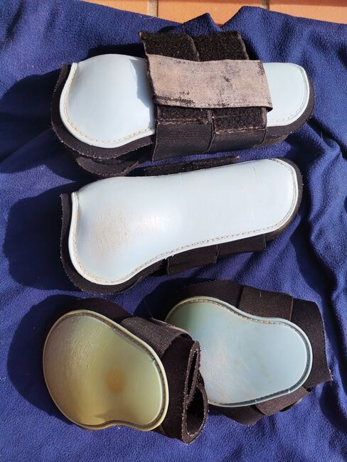 Gamaschen und Streichkappen, hellblau, Anna Tannhäuser, Tendon Boots, Kelkheim