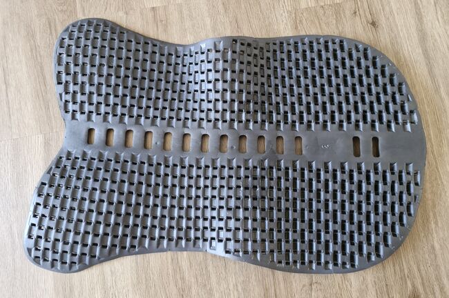 Acavallo-Pad Sattelunterlage Piuma Air-Release Pad hinten erhöht, Acavallo Piuma Air-Release, Maintz, Sattelzubehör, Herne, Abbildung 3