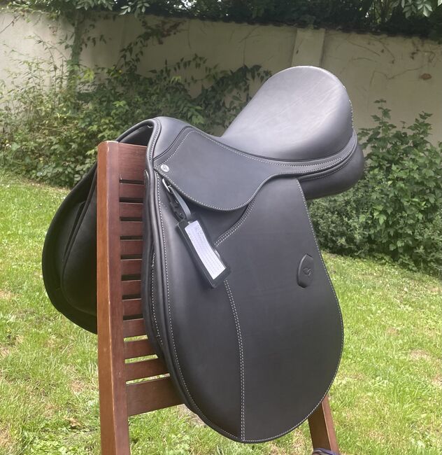 Acavallo Sattel VS 17.5 / Passier, Ikonic, Erreplus, Prestige, Acavallo Bernini, Charlotte, All Purpose Saddle, Spickendorf