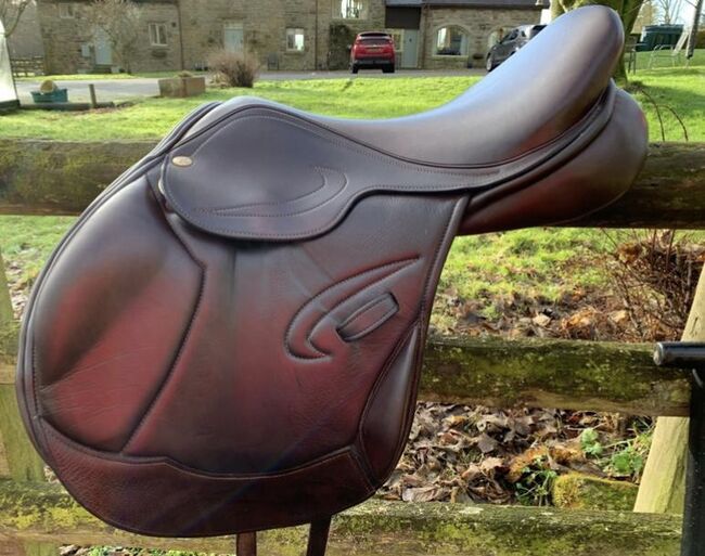 Adam Ellis Event Saddle 17.5” M/W, Adam Ellis  Event Monoflap , Laura Lindsay, Siodła skokowe, Morpeth, Image 4