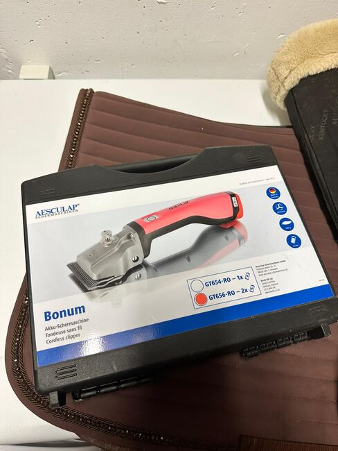 Aesculap Bonum - wie neu, Asculap Bonum, Tanja Schneider, Grooming Brushes & Equipment, Lauterach, Image 2