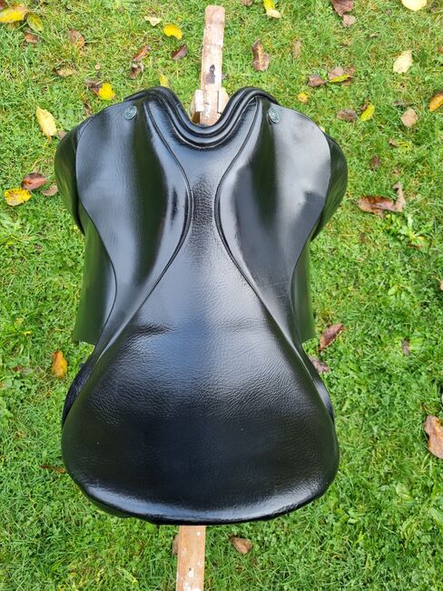 Ainsley Vanguard Dressursattel 17 Zoll, Ainsley Vanguard, Cathrin Litzenburger , Dressage Saddle, Gösenroth, Image 3