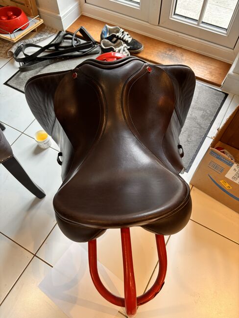 Albion 17.5 brown GP saddle, Albion K2 , Rin Hall, All Purpose Saddle, Brackley, Image 8