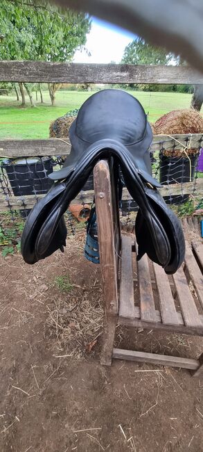 Albion Legend 17.5" MW GP saddle, Albion Legend, Sam, All Purpose Saddle, Stevenage, Image 2