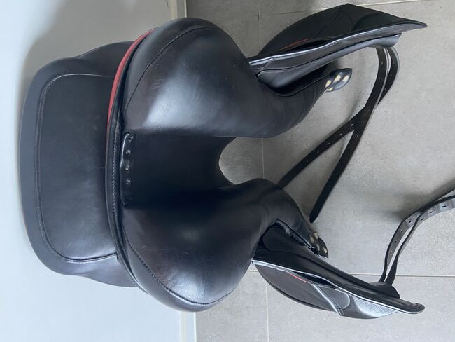 Albion Relevaltion Jumping Saddle, Albion Revelation, Céline Depaepe, Jumping Saddle, Hooglede, Image 5