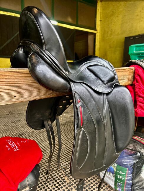 Albion Revelation Dressage Saddle for SALE, Albion Albion Revelation Dressage Saddle, Enrico Di Vico, Dressursattel, Cadorago, Abbildung 4
