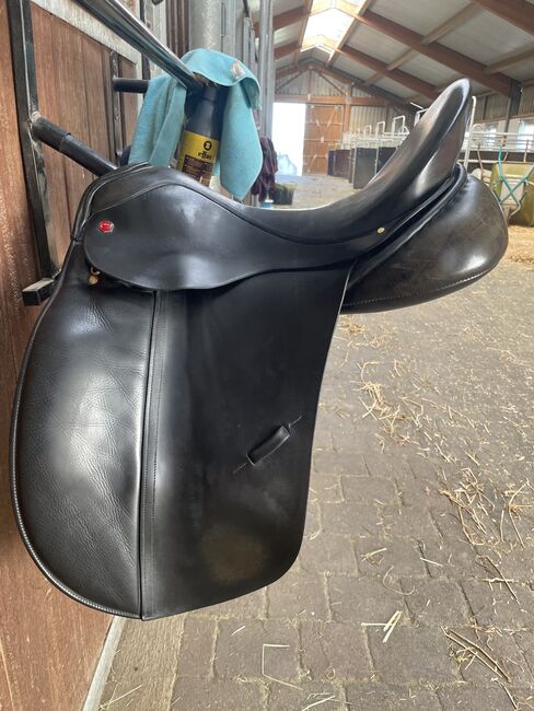 Albion SLK HH 17,5 Zoll Dressursattel, Albion SLK HH, Danah Schweizer, Dressage Saddle, Leonberg 