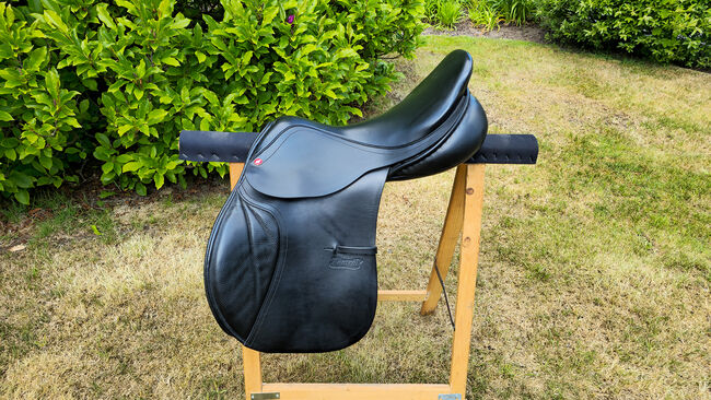 Albion Springsattel Kontrol 18“ / XW - WIE NEU, Albion Kontrol, Aileen, Jumping Saddle, Hamburg