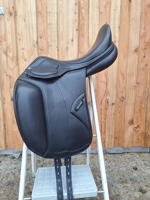 Wie neu! Amerigo Cortina Pinerolo 17,5 Dressursattel, Amerigo Classic Pinerolo, Carina, Dressage Saddle, Edemissen, Image 4