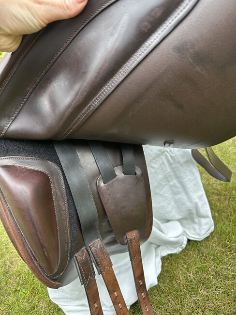 Amerigo Classic Dressage - Dressursattel braun 17,5 Zoll, Amerigo Classic Dressage, Miriam Ostkotte, Dressursattel, Ochtrup, Abbildung 8