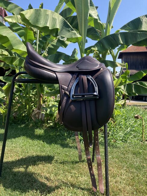 Amerigo Dressursattel, Sitz 18, kurzes Blatt, Amerigo  Pinerolo, Christina Amstutz , Dressage Saddle, Hildisrieden 