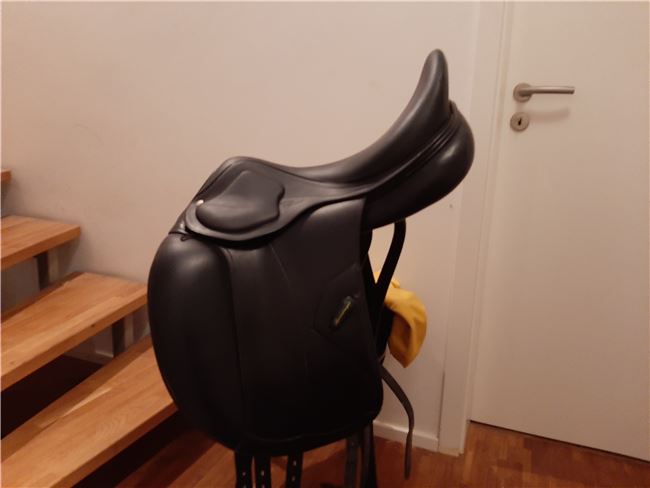 Amerigo Dressursattel, Amerigo  Pinerolo , Emilia Gras, Dressage Saddle, Weinstadt , Image 3