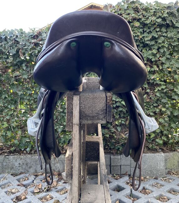 Amerigo Springsattel 17,5, Amerigo Pinerolo für extra guten Halt Amerigo Pinerolo für extra guten Halt, Sabrina , Jumping Saddle, Lustenau , Image 4