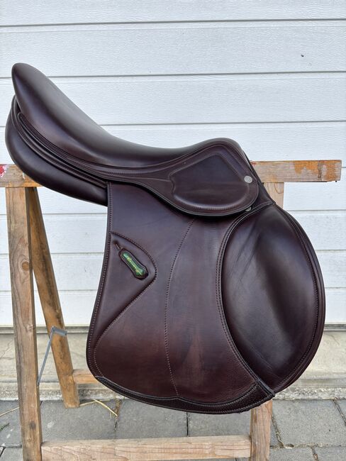 Neuwertiger Amerigo Springsattel, Amerigo Basso, N.Gaum, Jumping Saddle, Neufra