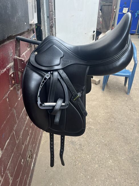 Amerigo Pinerolo Dressursattel zu verkaufen, Amerigo Pinerolo, Stefanie Behringhoff, Dressage Saddle, Mülheim an der Ruhr, Image 5