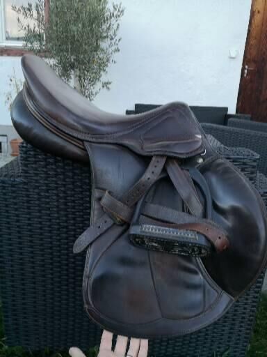 Amerigo Pinerolo Springsattel 17 Zoll dunkel braun, Amerigo  Pinerolo , Linda Maass , Jumping Saddle, Malans GR