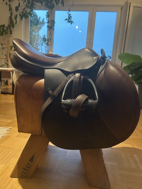 Amerigo Springsattel DJ 17,5“ dunkelbraun, Amerigo Deep Jump, Merle  Koller , Jumping Saddle, Waldkirch