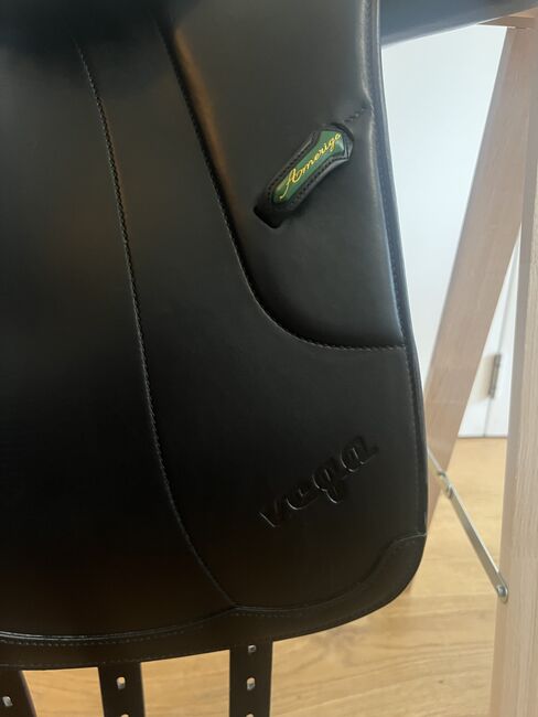 Amerigo Vega Dressursattel - neuwertig, Amerigo Vega, Clara, Dressage Saddle, Zürich, Image 8
